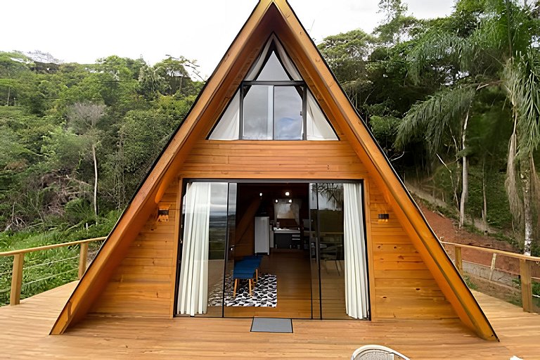 Chalé dos Alpes 1 hidromassagem e Lareira