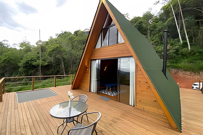 Chalé dos Alpes 1 hidromassagem e Lareira