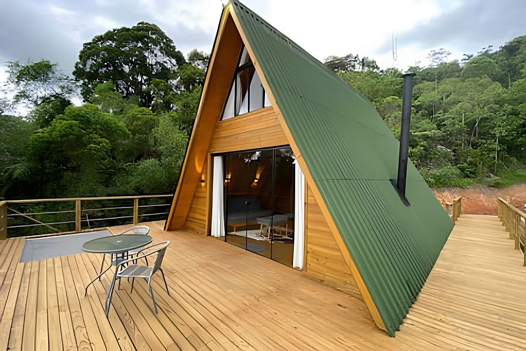 Chalé dos Alpes 2 hidromassagem e Lareira