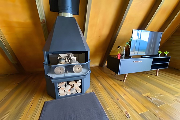 Chalé dos Alpes 1 hidromassagem e Lareira