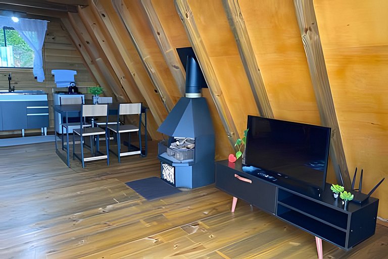 Chalé dos Alpes 1 hidromassagem e Lareira