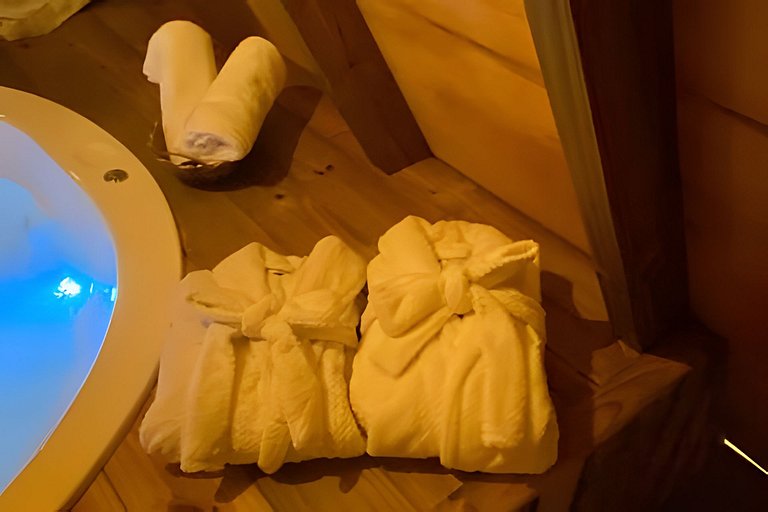 Chalé dos Alpes 1 hidromassagem e Lareira