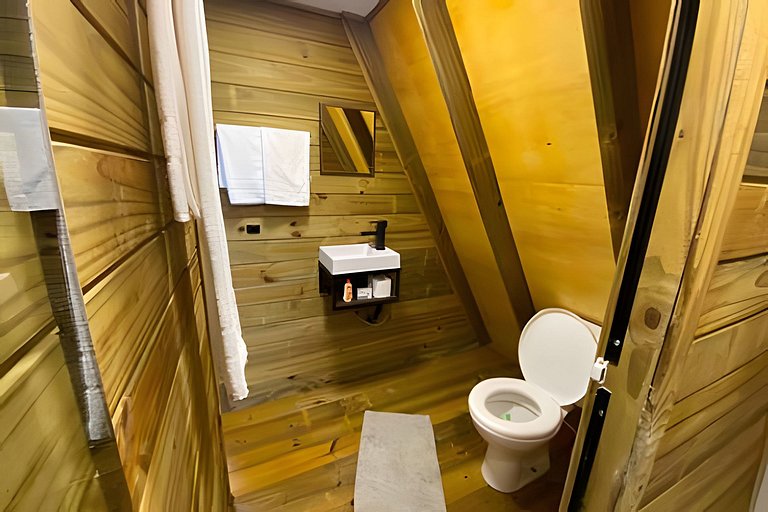 Chalé dos Alpes 1 hidromassagem e Lareira