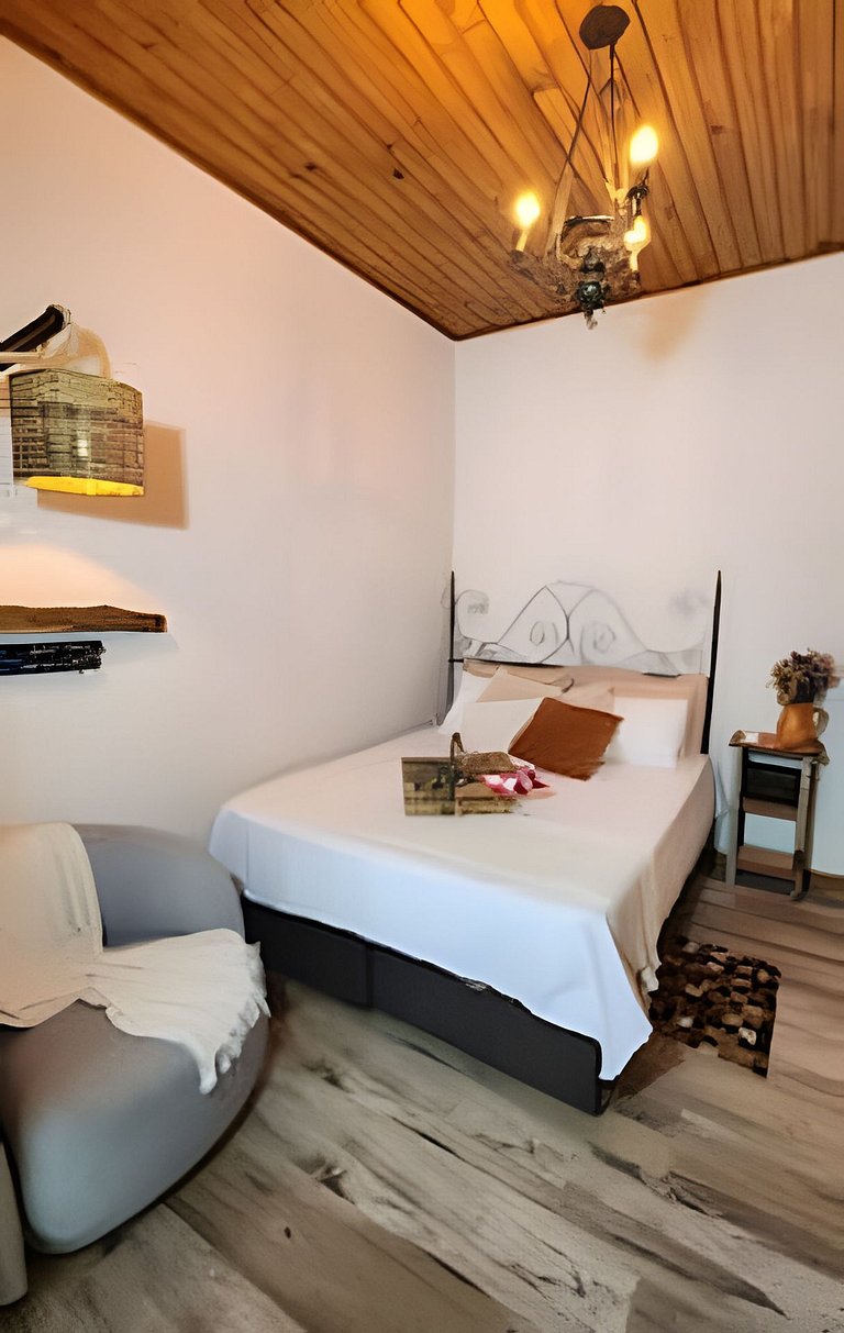 Cabana Jardim dos Pássaros com Hidro e Lareira