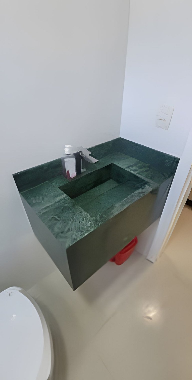 Apto Corsário com Piscina á 100m Praia Palmas/SC