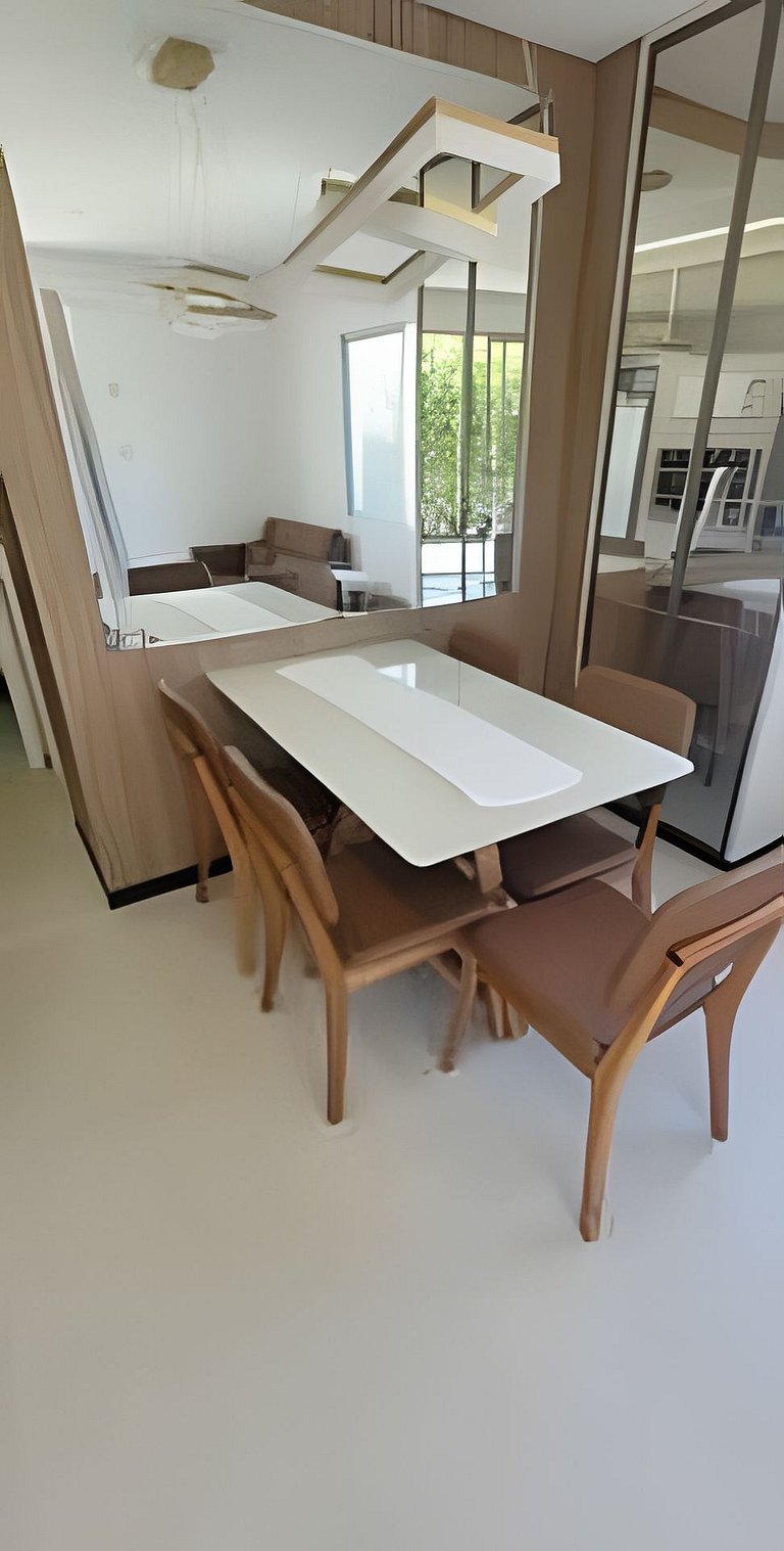 Apto Corsário com Piscina á 100m Praia Palmas/SC