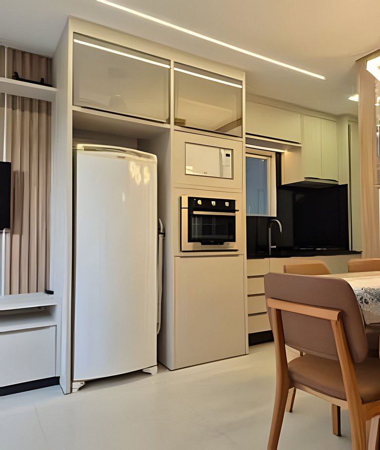 Apto Corsário com Piscina á 100m Praia Palmas/SC