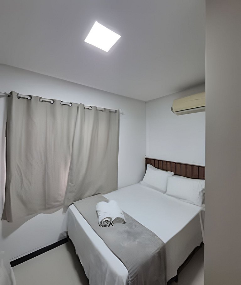 Apto Corsário com Piscina á 100m Praia Palmas/SC